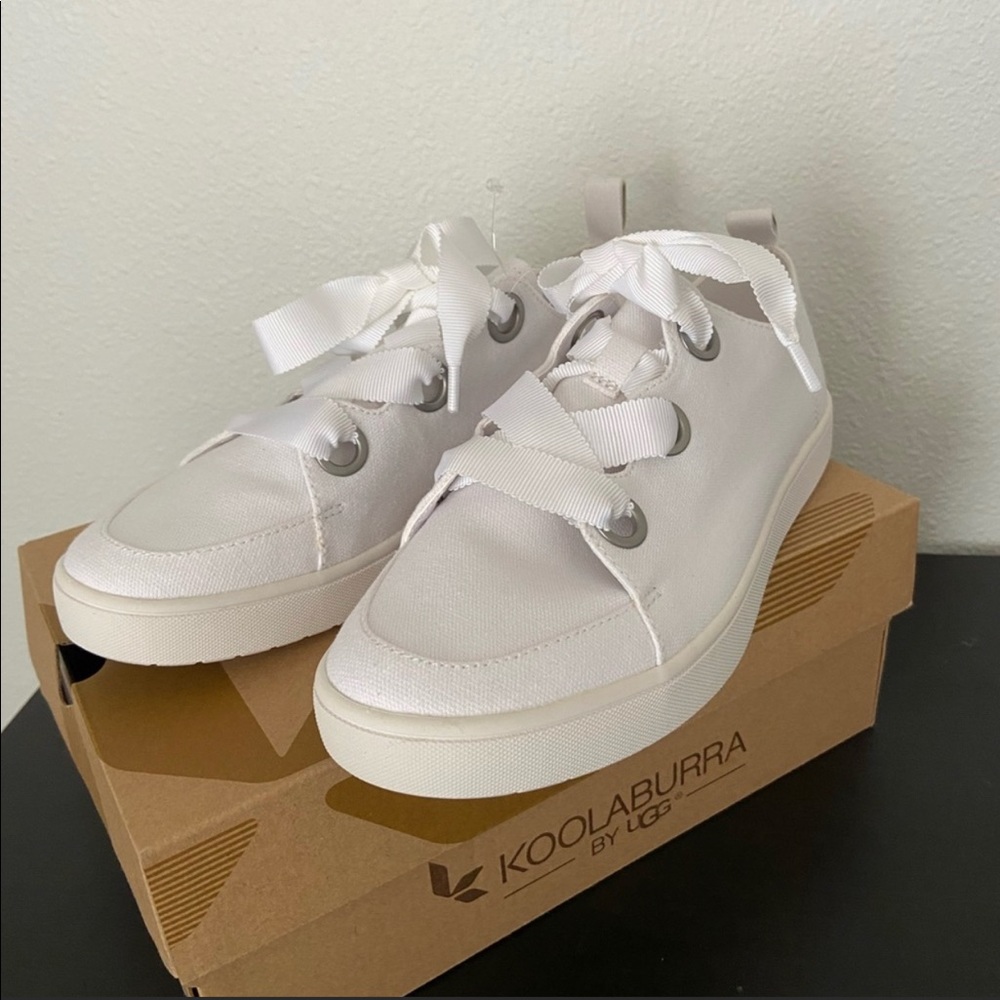 Koolaburra  UGG Penley Canvas white sneaker
